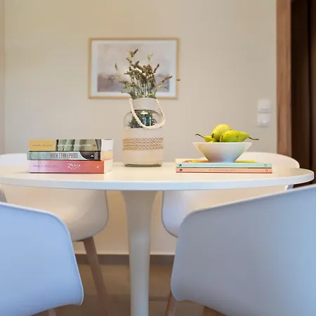 Lucian City Apartments Rhodes City Room photo